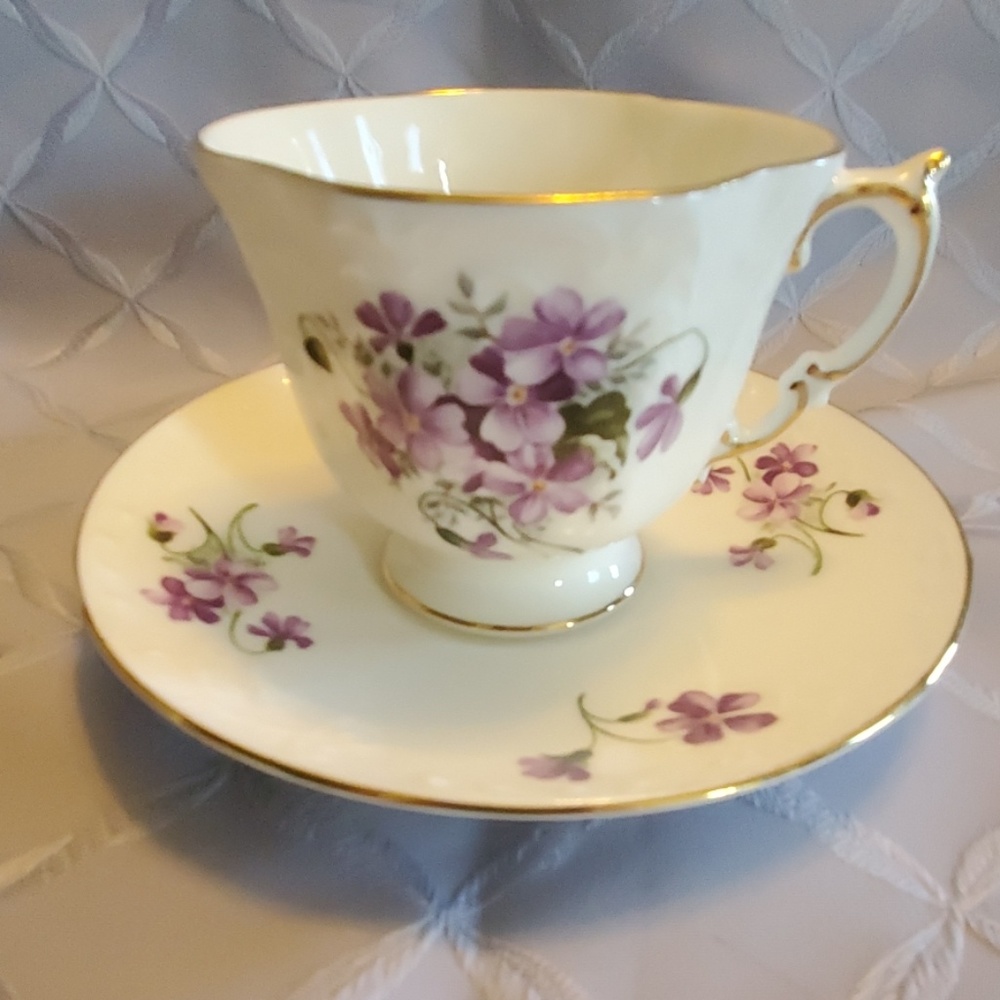 Heirloom Teacup & Saucer English Bone China
